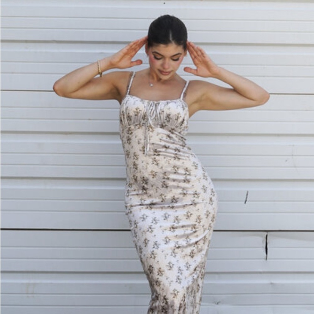 Velvet dress Bodhi Boutique